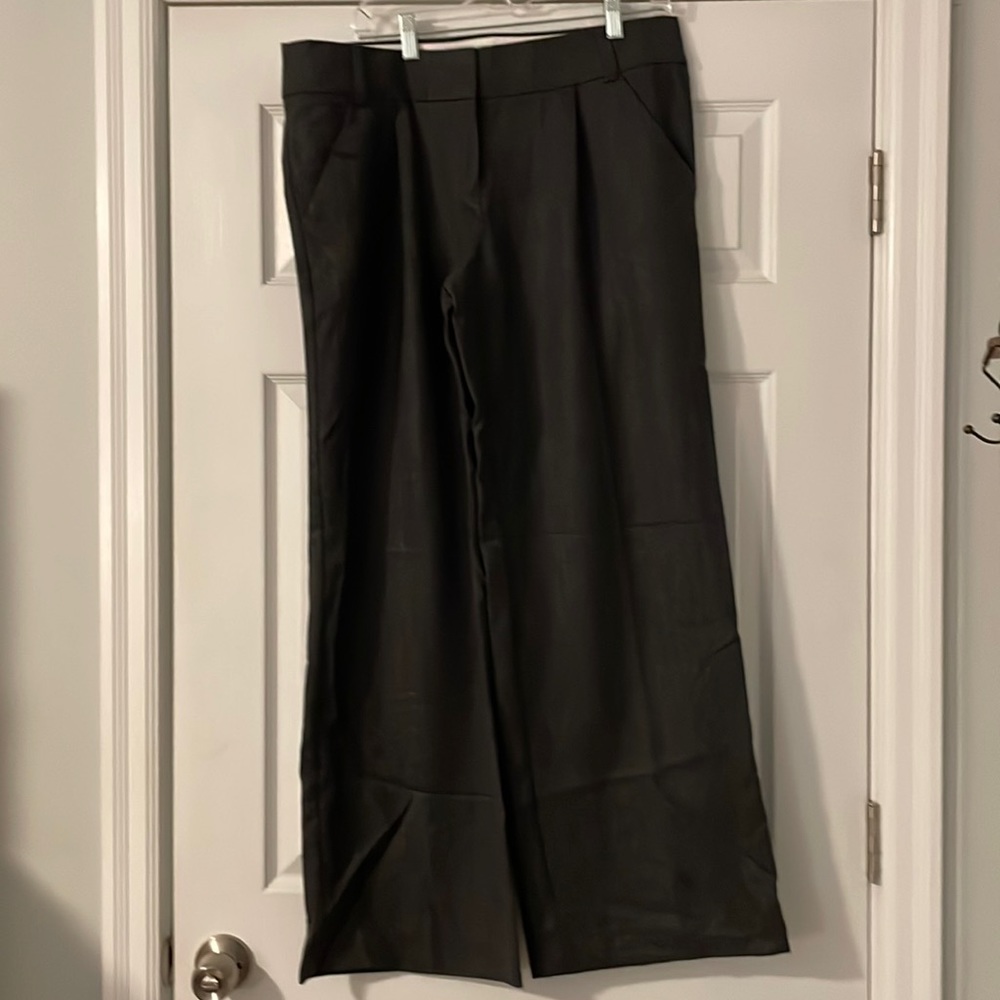 NWT Loft wide leg trousers in charcoal herringbone pattern. Wool blend. Size 12.